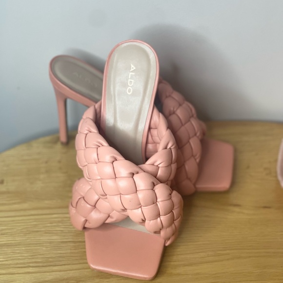 Aldo - Picture 8 of 12